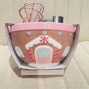 NEW‎ Bakeshop Christmas Pink Gingerbread House Mixing Bowl Set